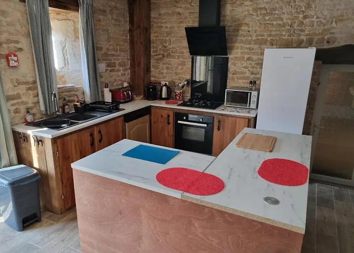 Le Verger Des Noyer Relaxing Getaway With Private Pool Apartamento *