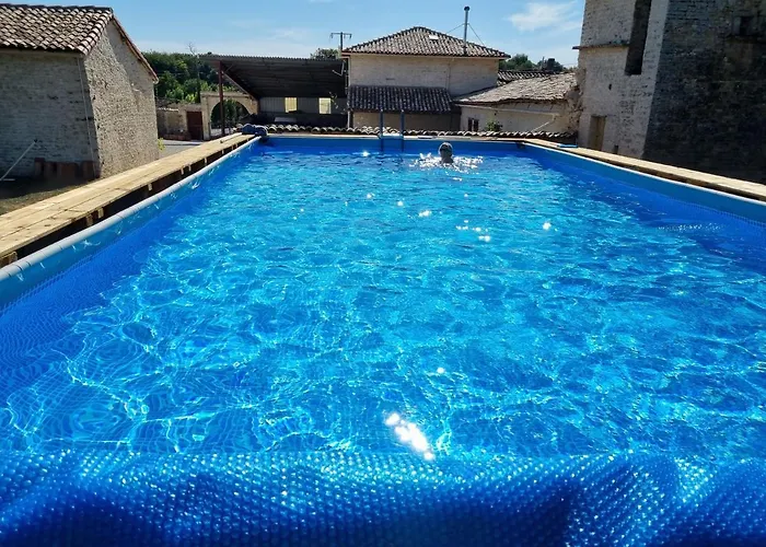 Le Verger Des Noyer Relaxing Getaway With Private Pool Apartamento